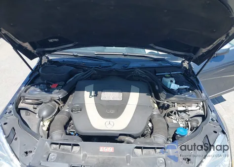 2008 Mercedes-Benz C 300 Luxury/Sport z USA, uszkodzony, nr VIN WDDGF54X78F020780